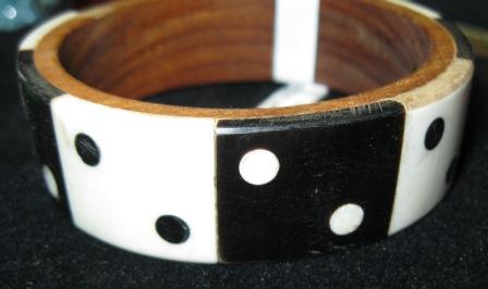 40795-75-2 Black & White Dice & Wooden Bracelet